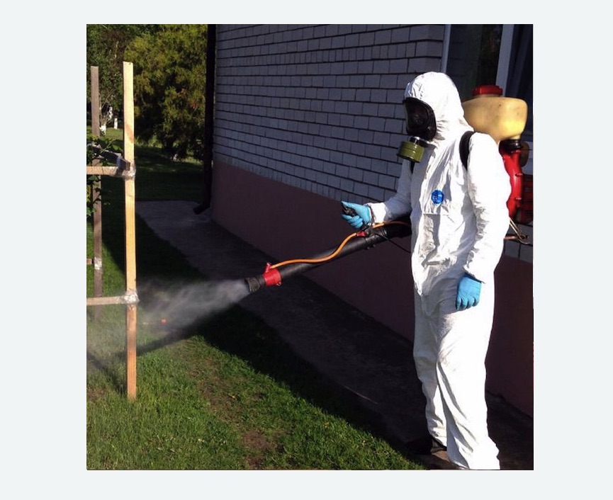 травля клещей на участке в Правдинске